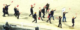 WEG Caen: Einzug der Schweizer Delegation ins Stade d'Ornano_9